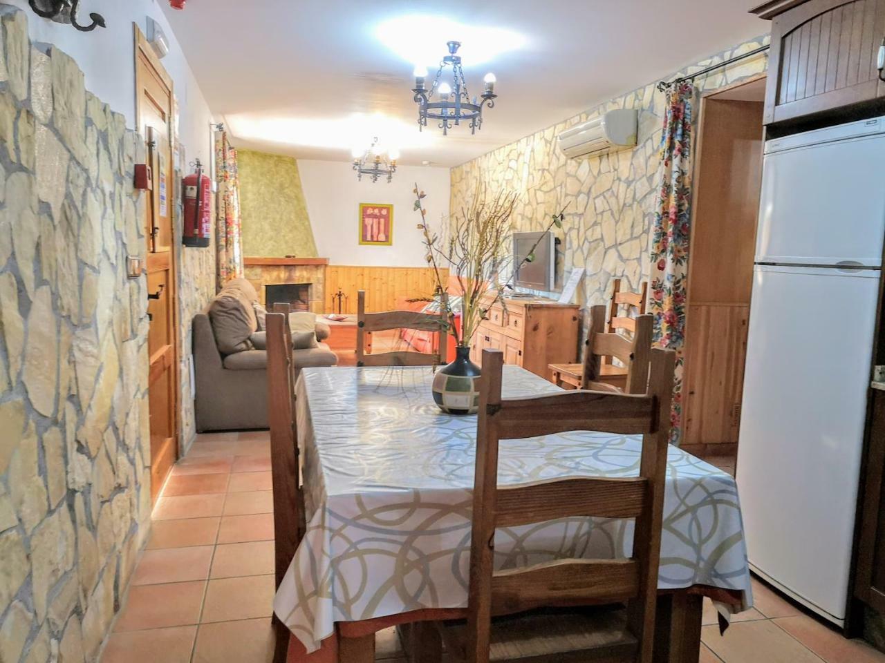 Complejo Rural Sol De Taberno Guest House Eksteriør bilde