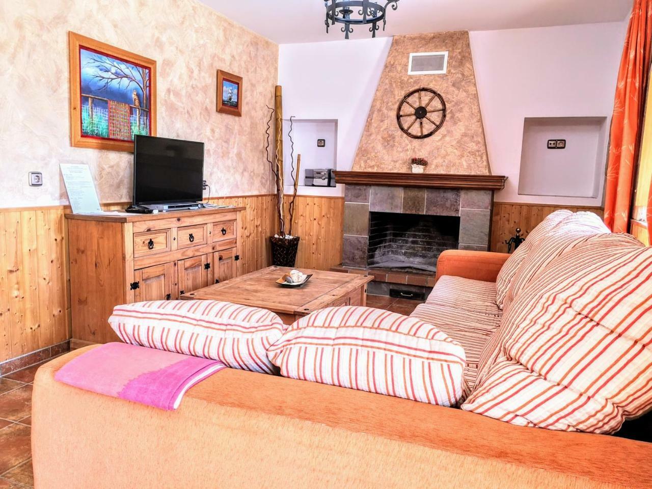 Complejo Rural Sol De Taberno Guest House Eksteriør bilde